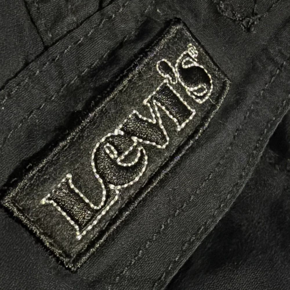 Levi's Relaxed Fit XX Black Cargo Shorts Men's 34x10 Adjustable Waist 18H